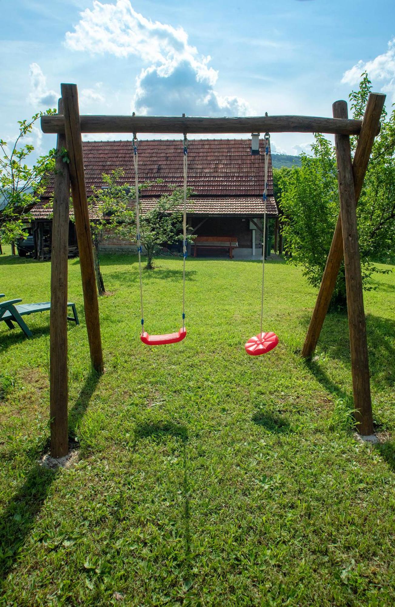 Kuca Za Odmor Slunjcica Vila Exterior foto